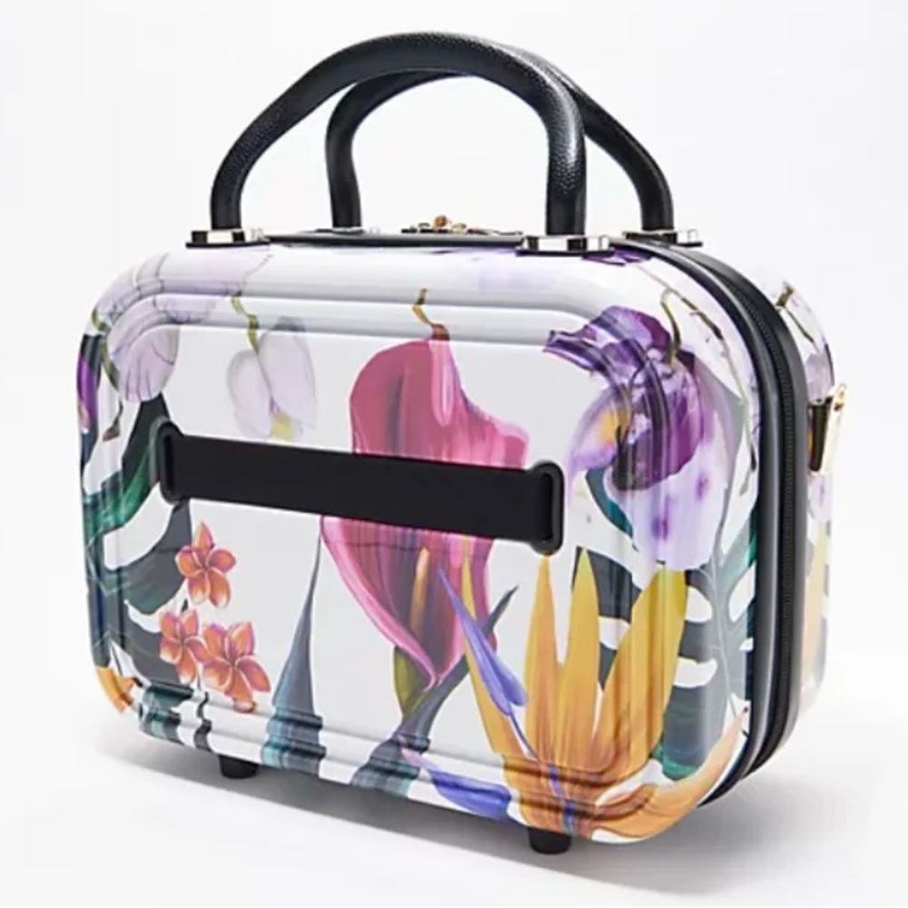 Floral Hard Shell Suitcase 🌸